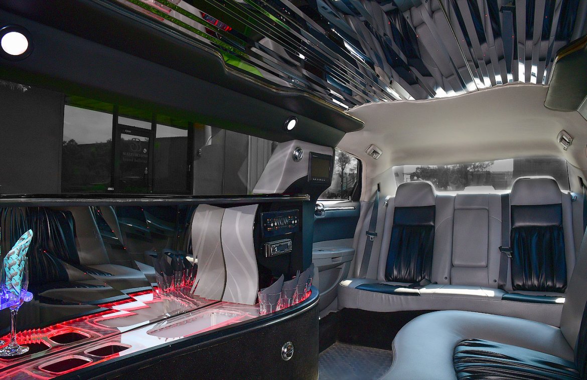 Limousine for Sale in Fontana, CA - Photo 10
