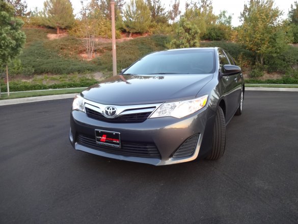 2013 Toyota Camry LE Sedan for Sale in Irvine, CA - Photo 3
