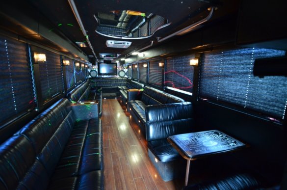 2004 Freightliner  BUS Limo Bus for Sale in North East, PA - Photo 2