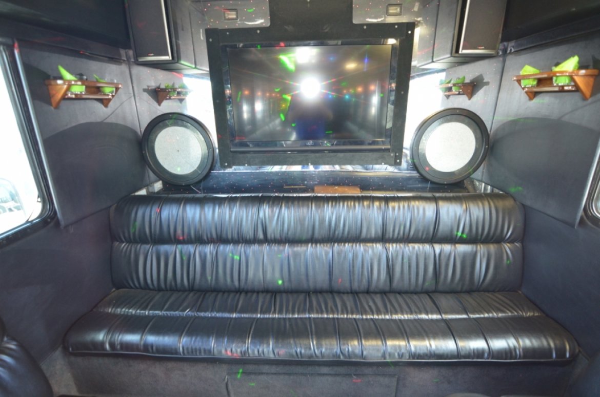 Limo Bus for Sale in North East, PA - Photo 9