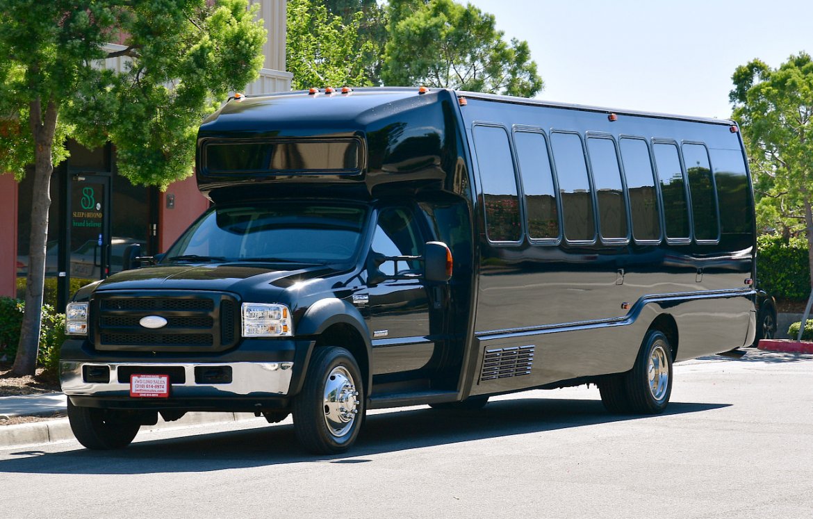 Limo Bus for Sale in Fontana, CA - Photo 6
