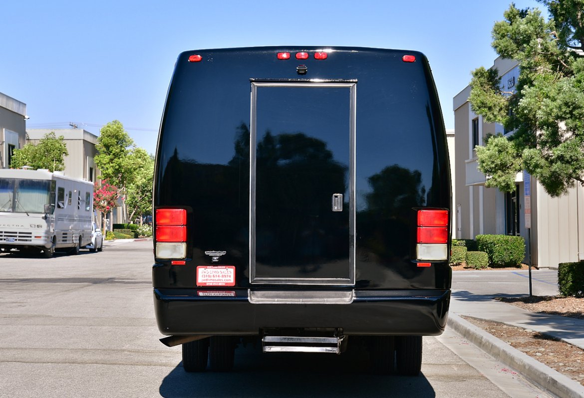 Limo Bus for Sale in Fontana, CA - Photo 8