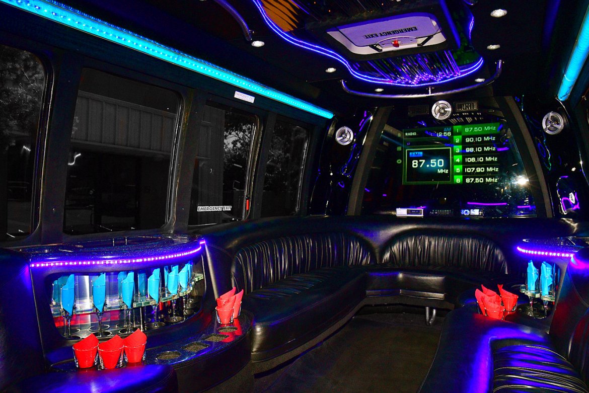 Limo Bus for Sale in Fontana, CA - Photo 11