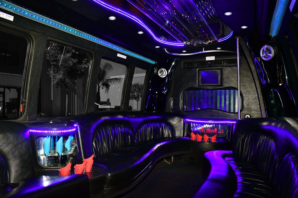 Limo Bus for Sale in Fontana, CA - Photo 12