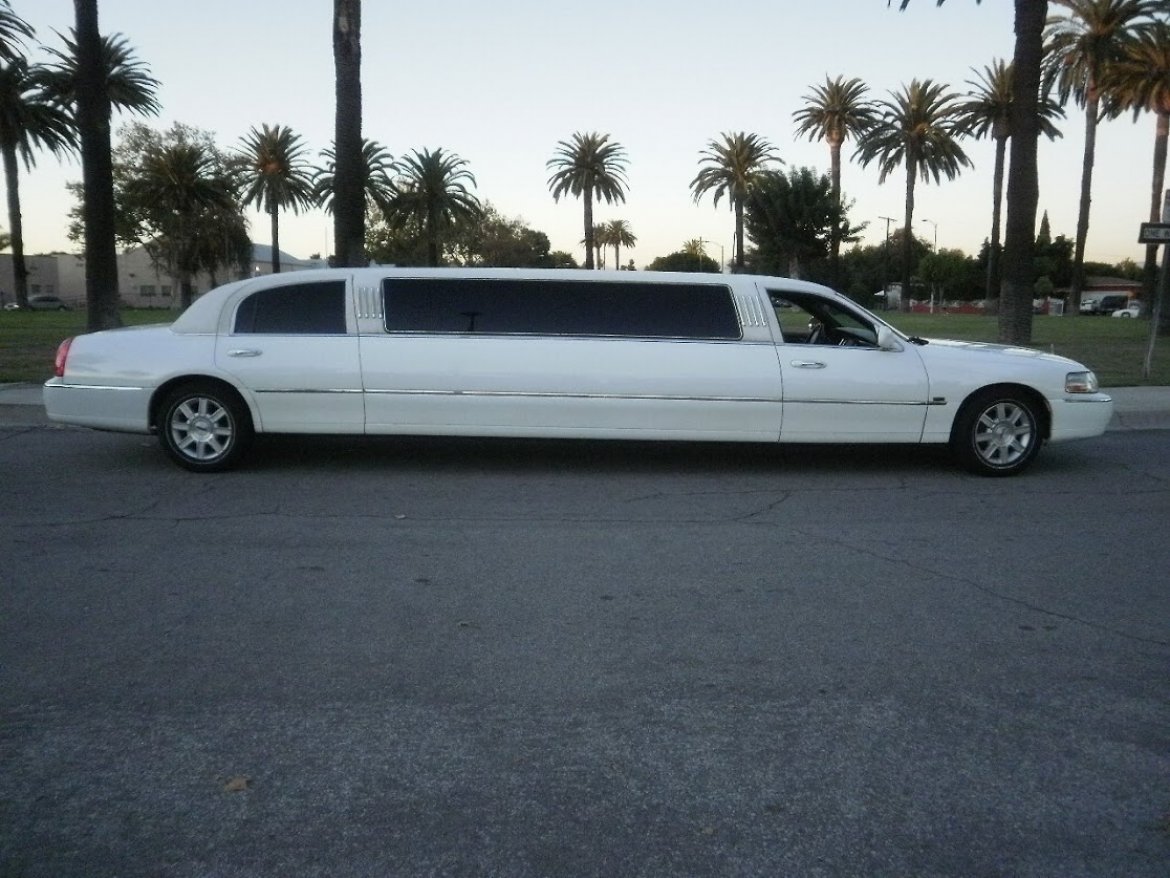 Limousine for Sale in LOS ANGELES, CA - Photo 10