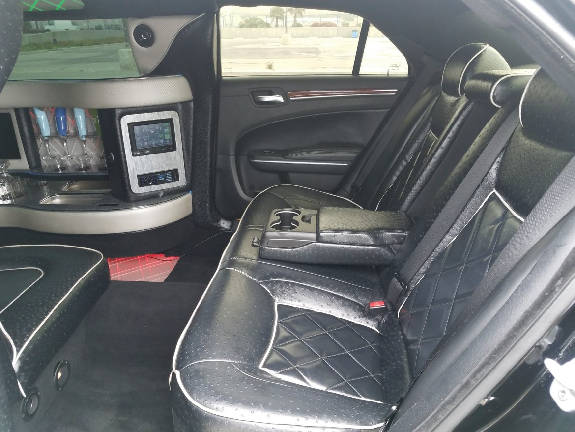 Limousine for Sale in LOS ANGELES, CA - Photo 3
