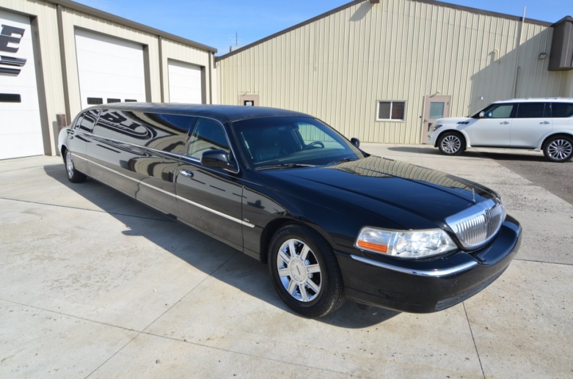 Limousine for Sale in North East, PA - Photo 3