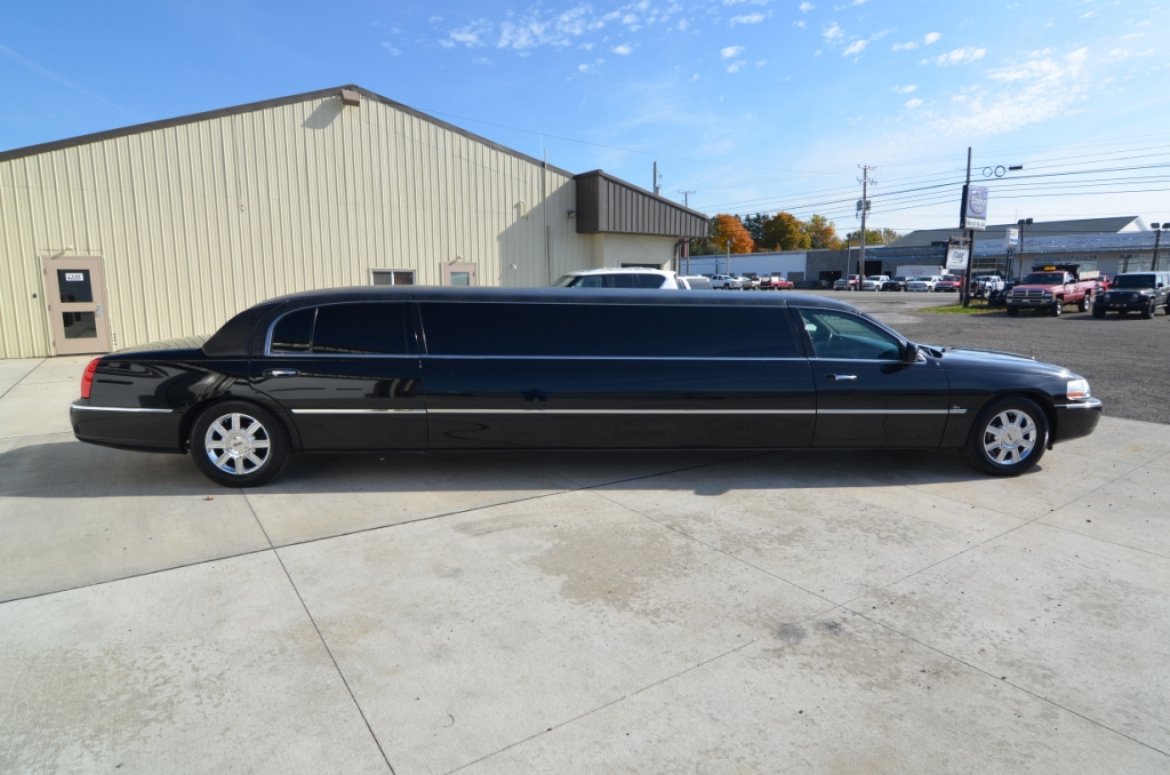 Limousine for Sale in North East, PA - Photo 4