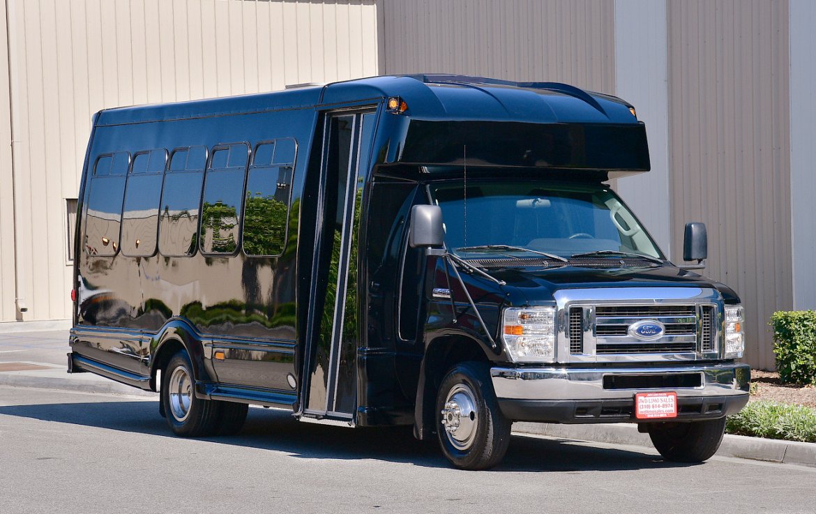 Limo Bus for Sale in Fontana, CA - Main Photo