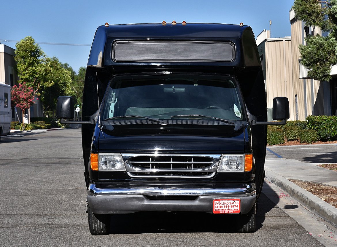 Limo Bus for Sale in Fontana, CA - Photo 4