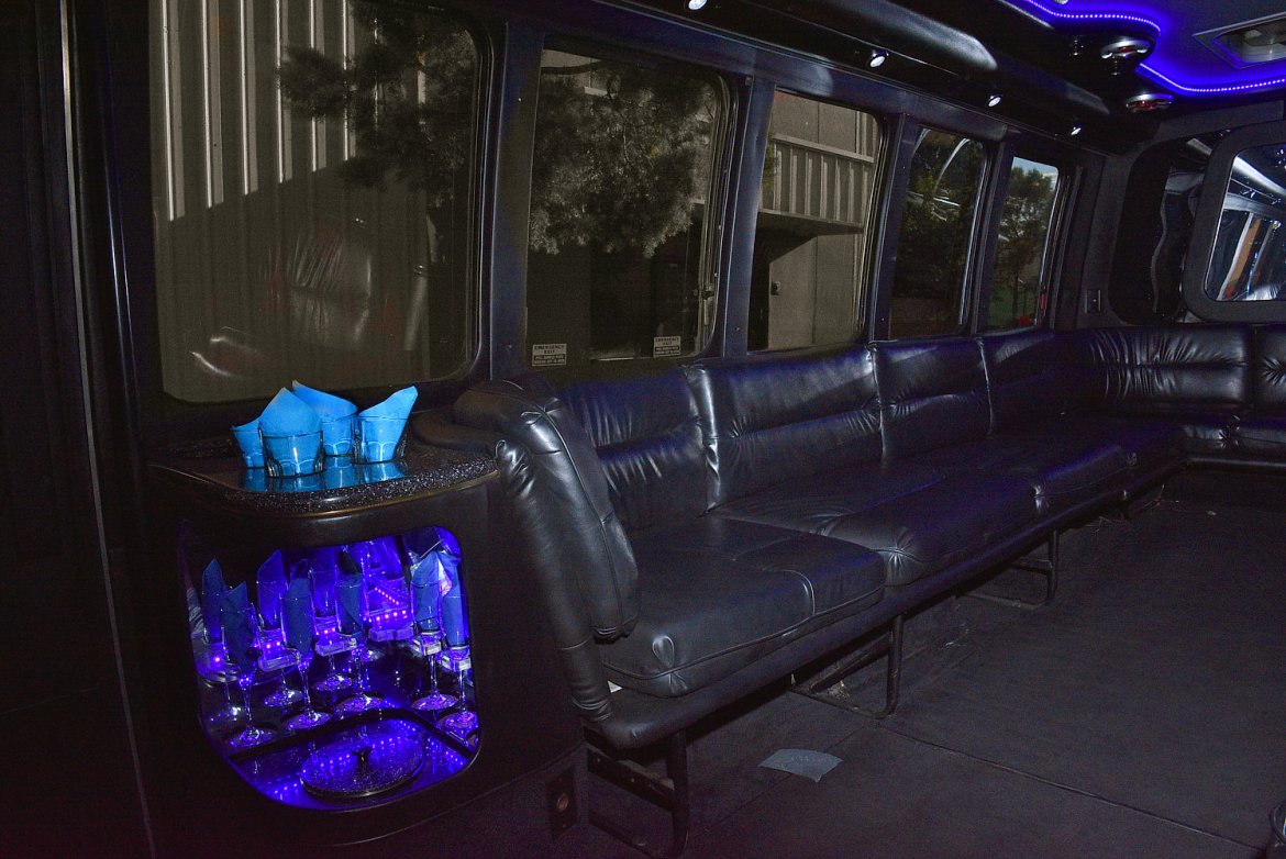 Limo Bus for Sale in Fontana, CA - Photo 14