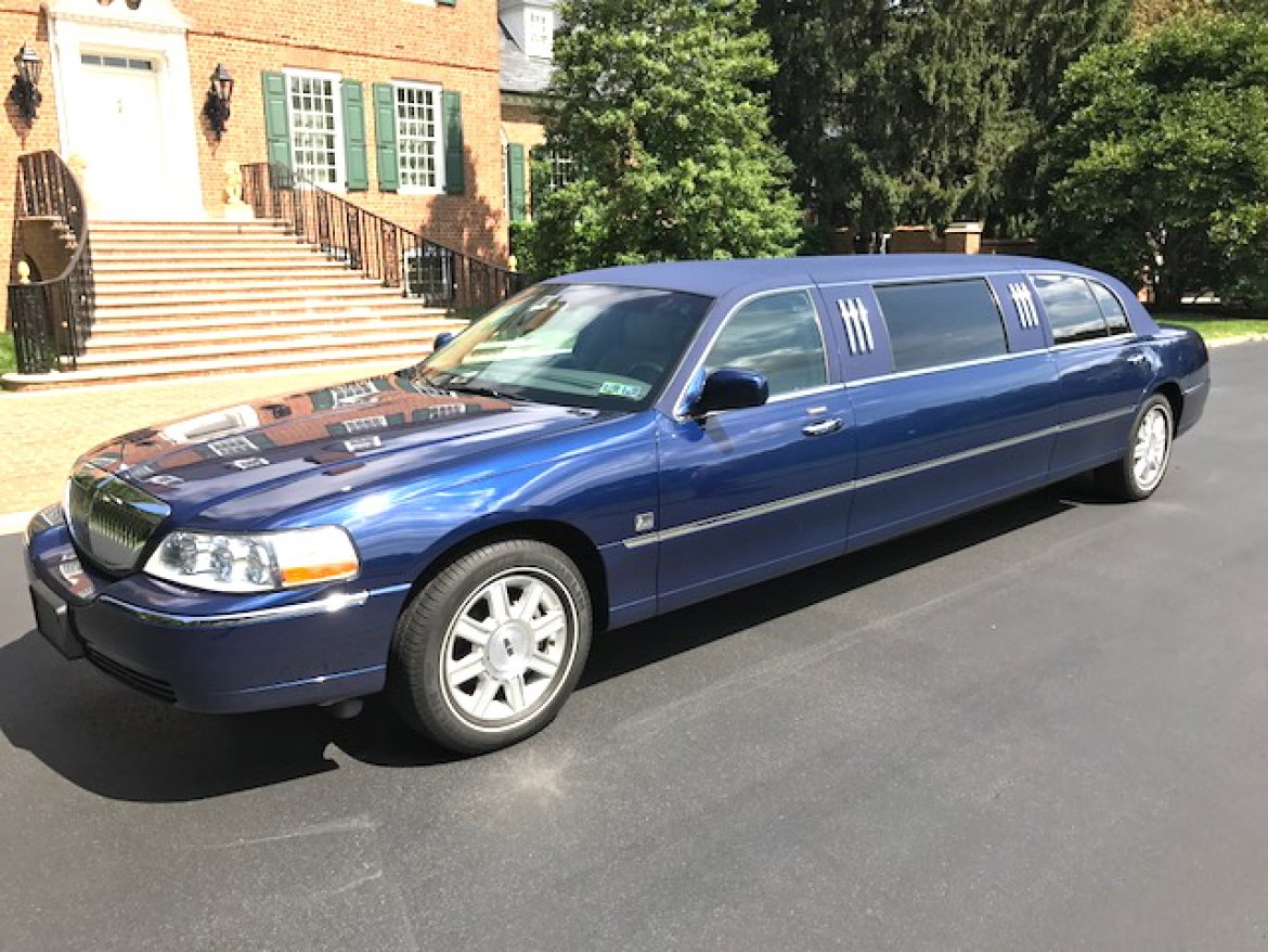 Limousine for Sale in Oaklyn, NJ - Photo 13