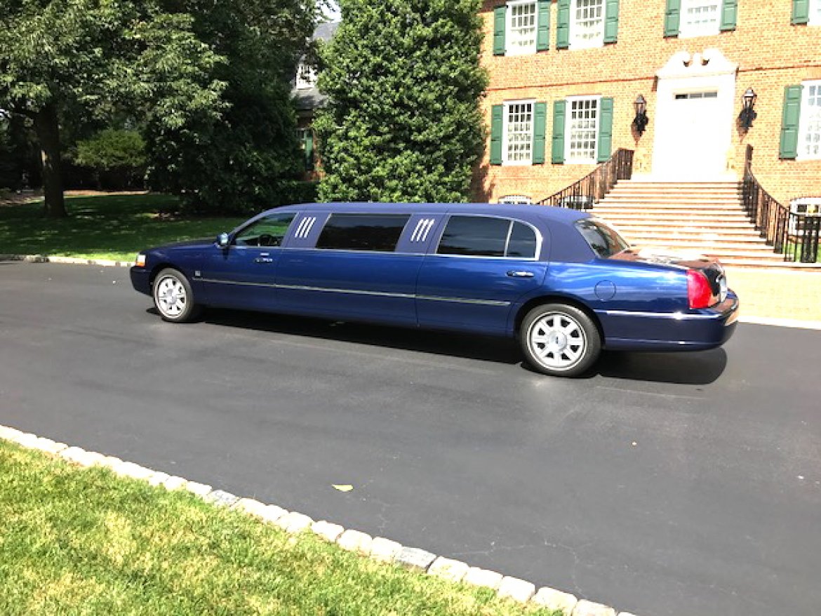 Limousine for Sale in Oaklyn, NJ - Photo 14