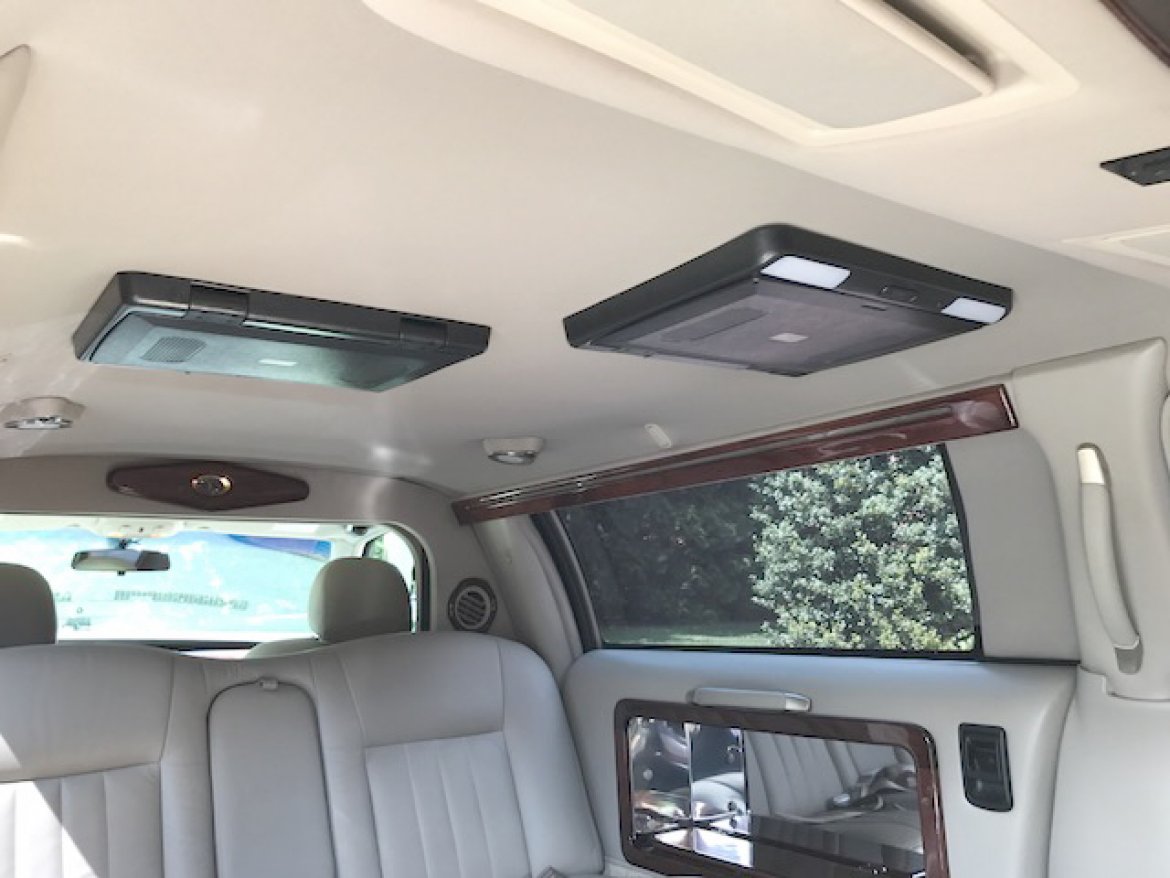 Limousine for Sale in Oaklyn, NJ - Photo 15