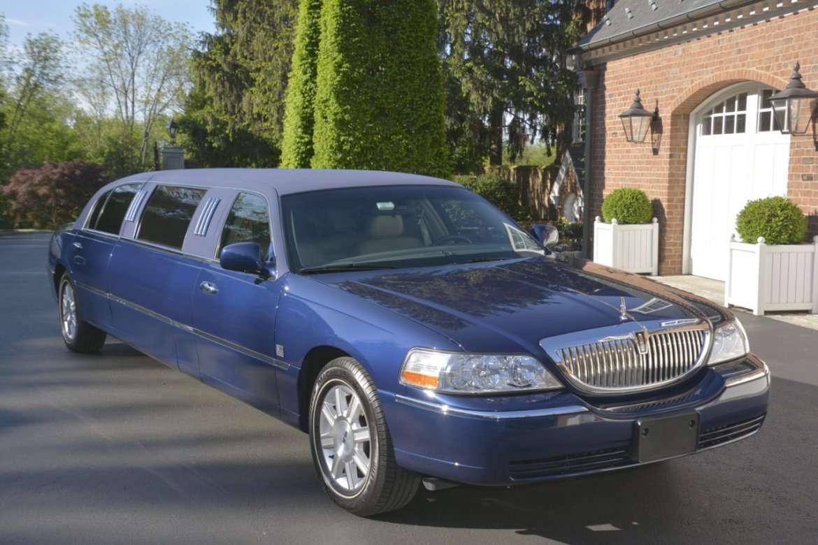 Limousine for Sale in Oaklyn, NJ - Photo 2