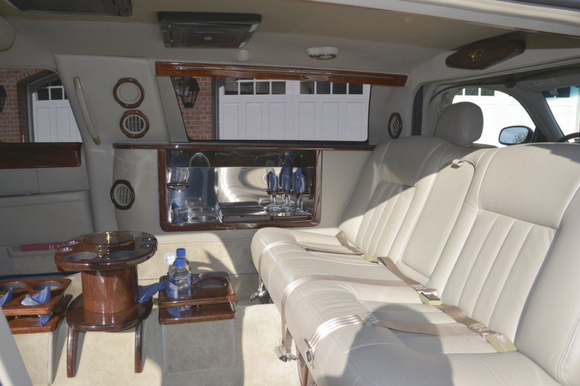 Limousine for Sale in Oaklyn, NJ - Photo 8