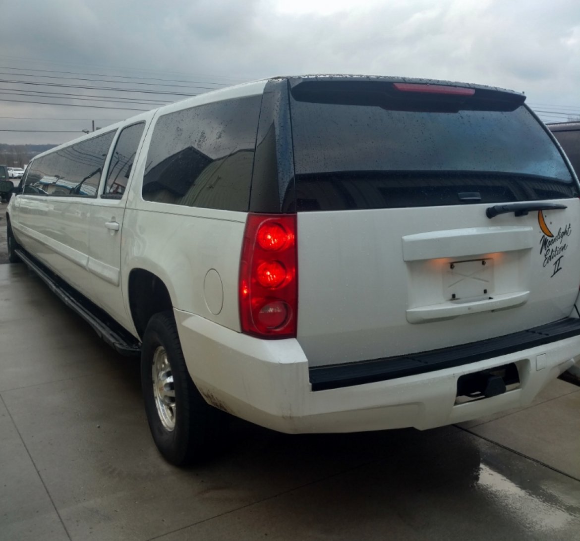 SUV Stretch for Sale in North East, PA - Photo 10