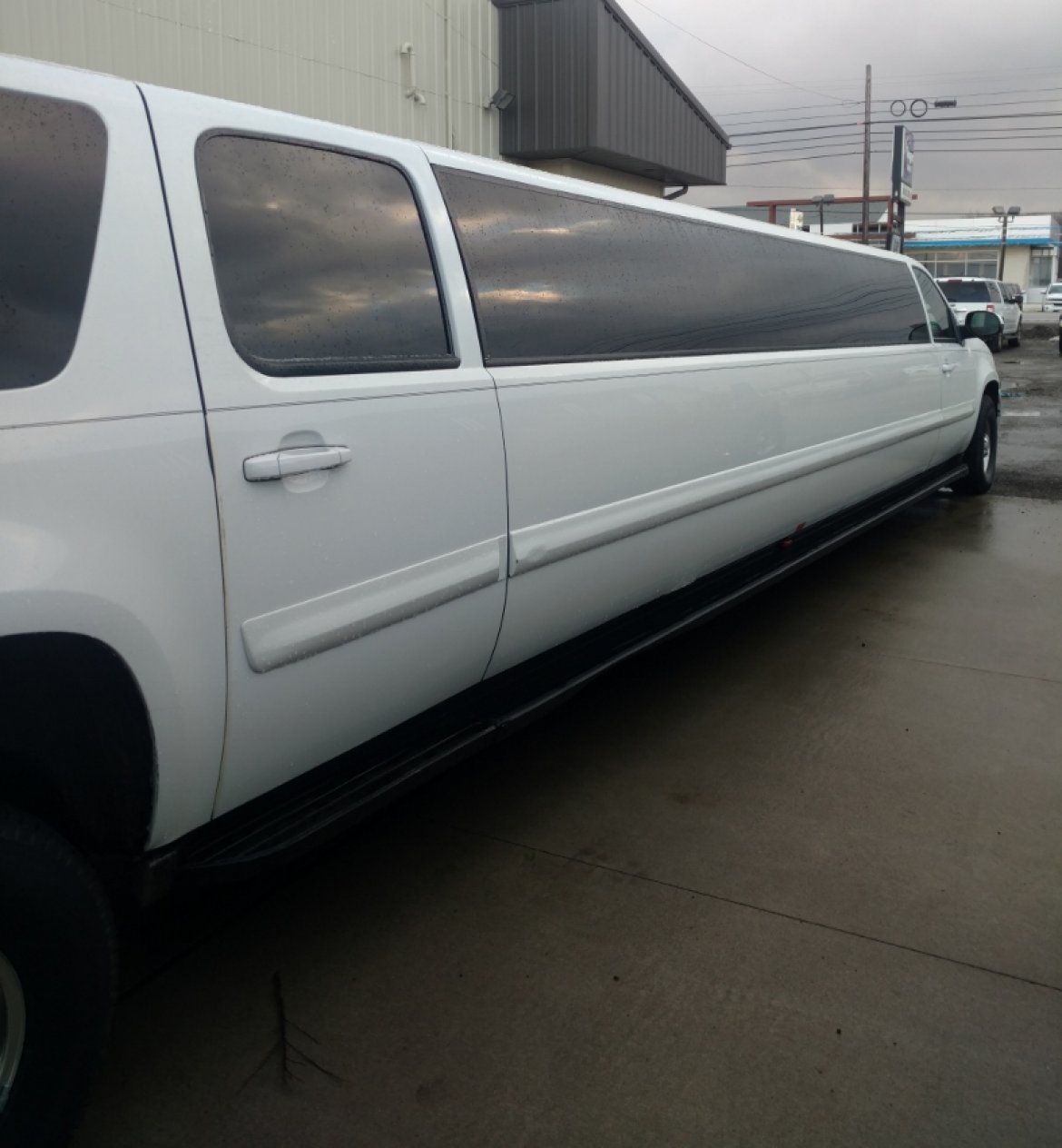 SUV Stretch for Sale in North East, PA - Photo 17