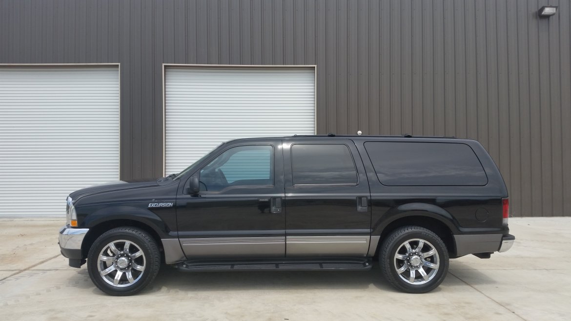 CEO SUV Mobile Office for Sale in Houston, TX - Photo 4