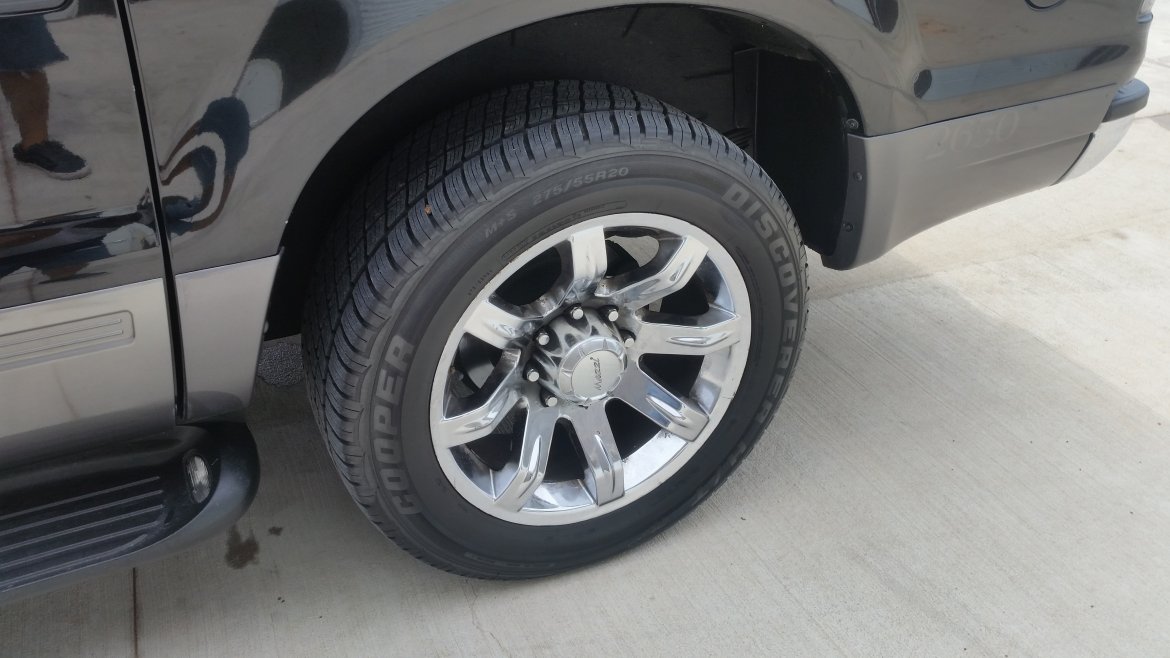 CEO SUV Mobile Office for Sale in Houston, TX - Photo 9