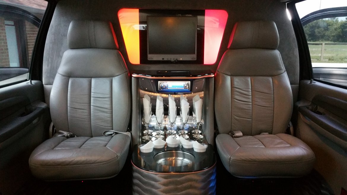 CEO SUV Mobile Office for Sale in Houston, TX - Photo 11
