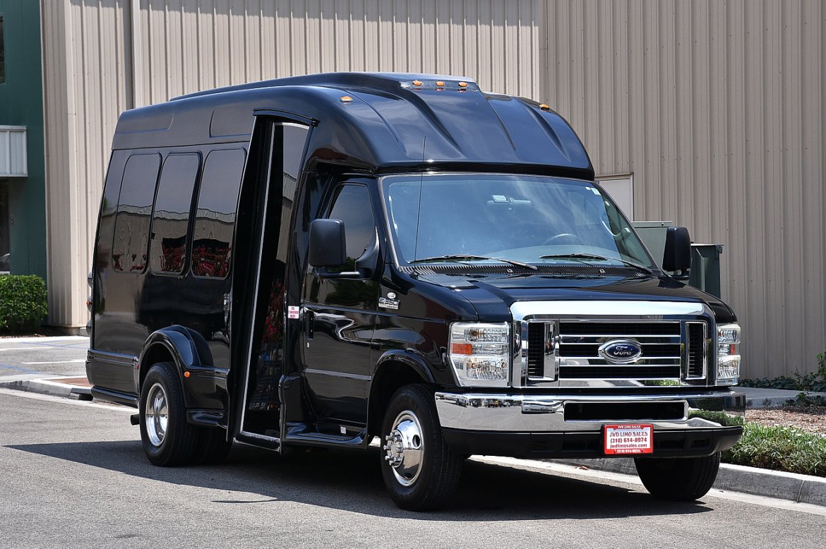 Shuttle Bus for Sale in Fontana, CA - Photo 5