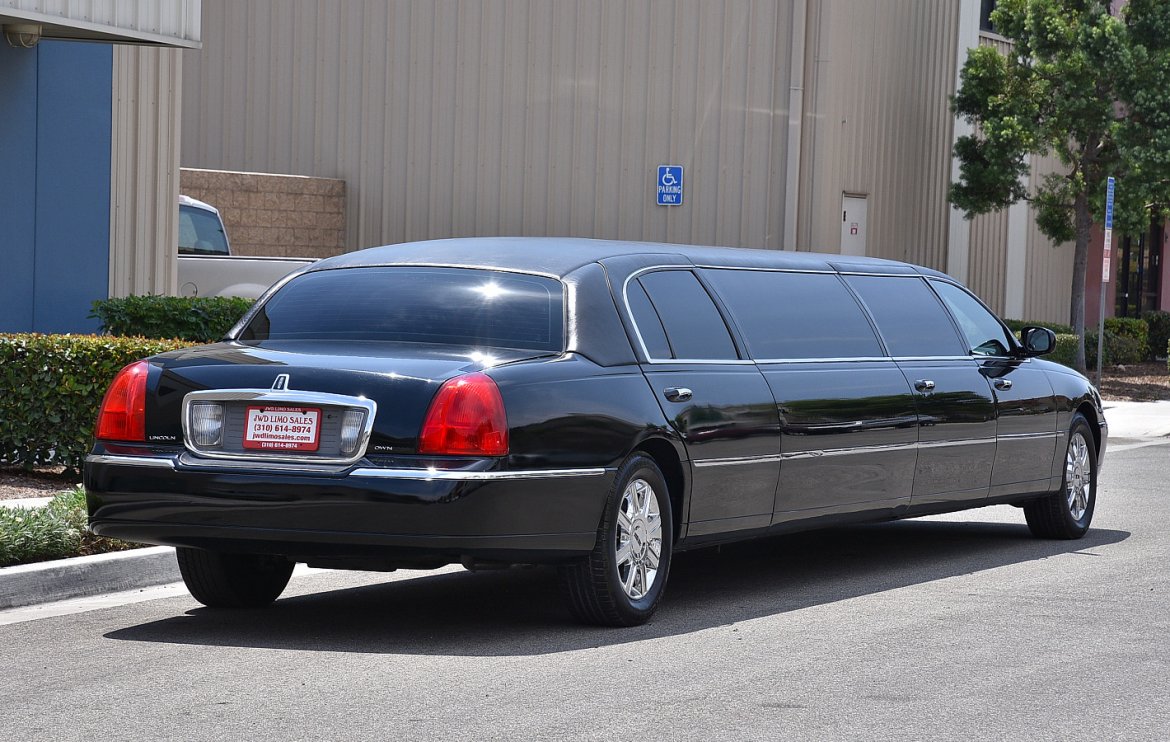 Limousine for Sale in Fontana, CA - Photo 4