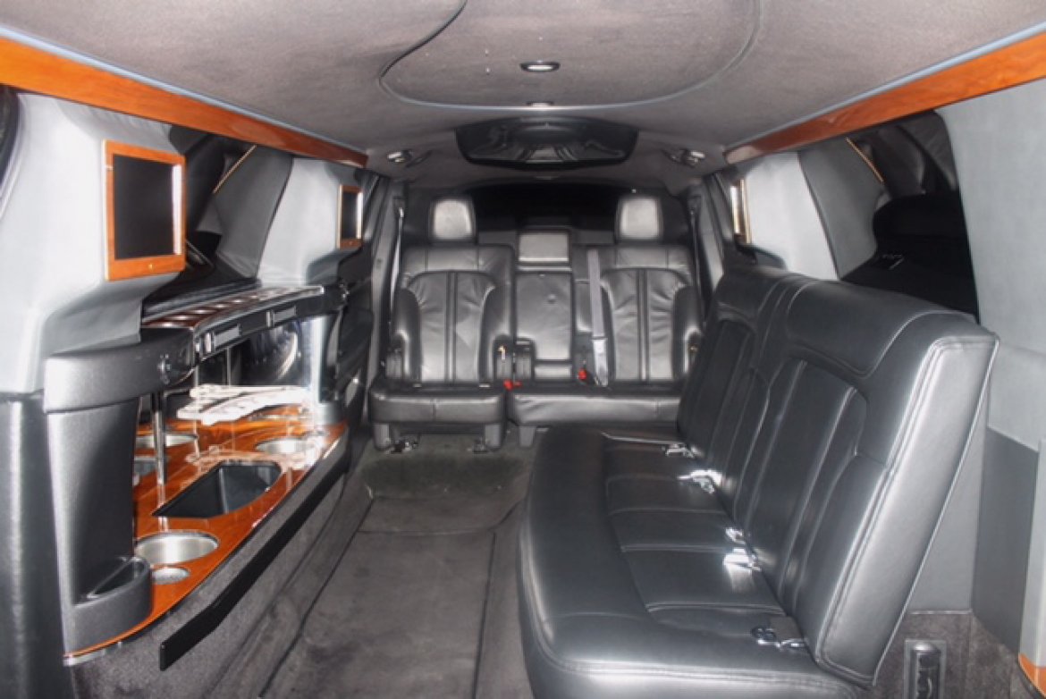 Limousine for Sale in Layfayette, LA - Photo 12