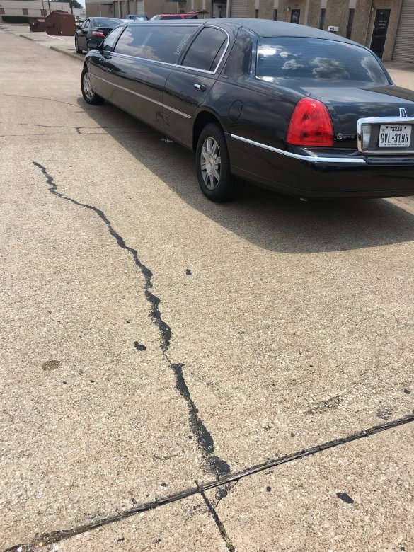 2008 Lincoln Town Car Limousine for Sale in Richardson, TX - Photo 2