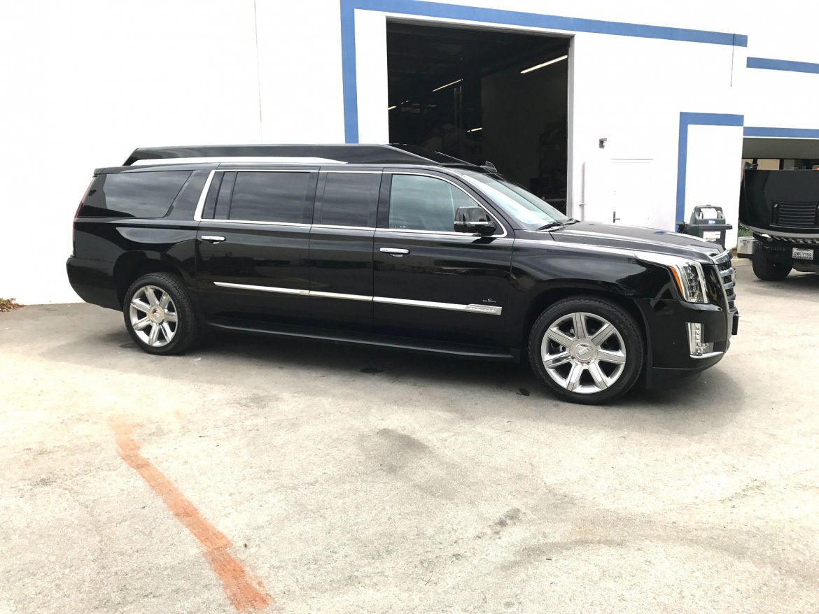 CEO SUV Mobile Office for Sale in Oaklyn, NJ - Main Photo
