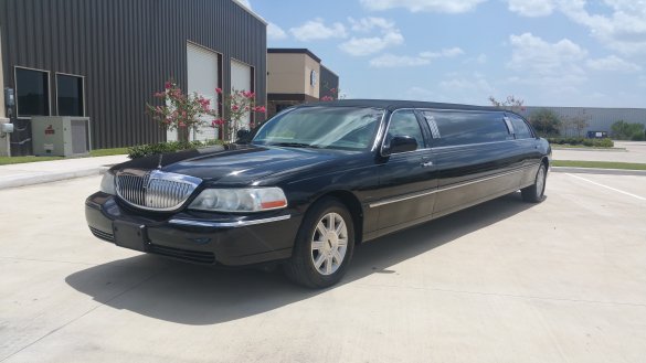 2007 Lincoln TownCar Limousine for Sale in CYPRESS, TX - Main Photo