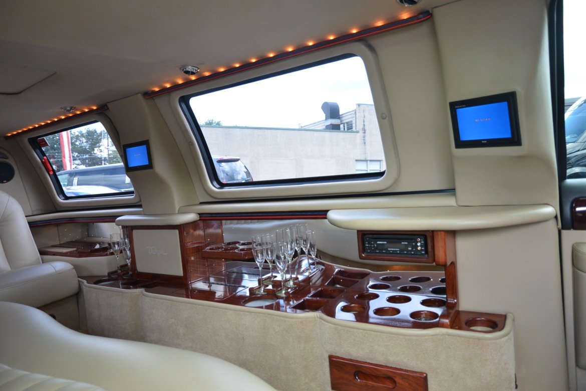 Limousine for Sale in Northeast, MD - Photo 7