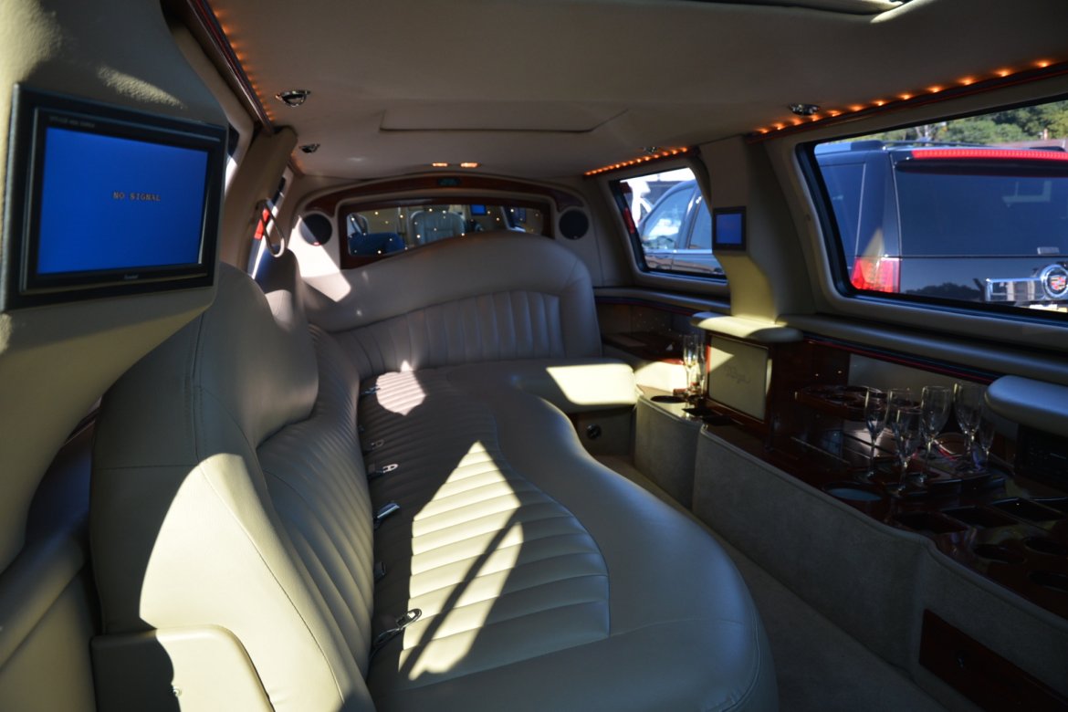 Limousine for Sale in Northeast, MD - Photo 15
