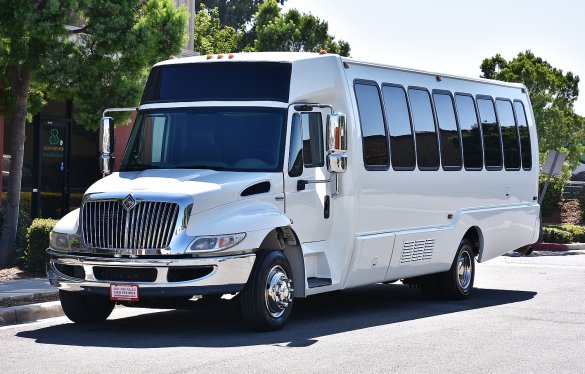 2008 International 3200 Limo Bus for Sale in Fontana, CA - Main Photo