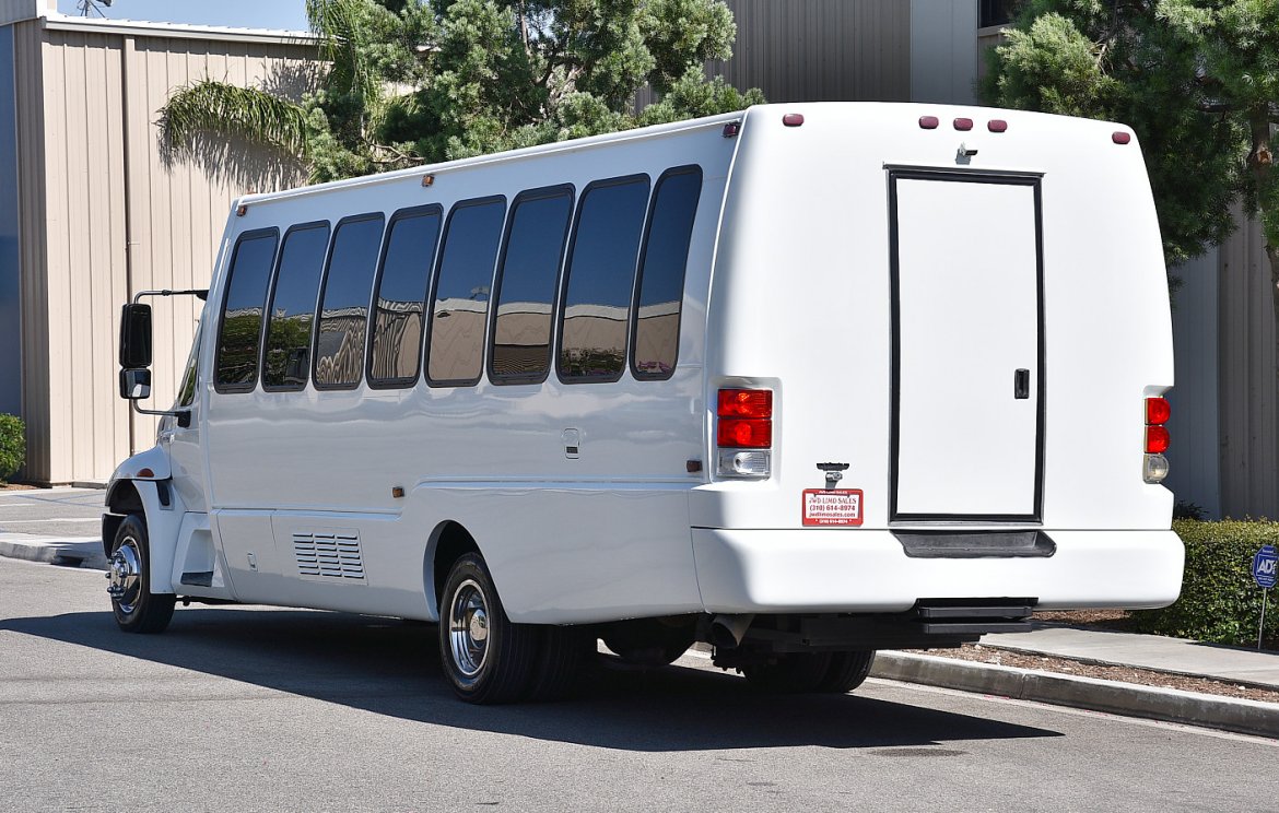 Limo Bus for Sale in Fontana, CA - Photo 7