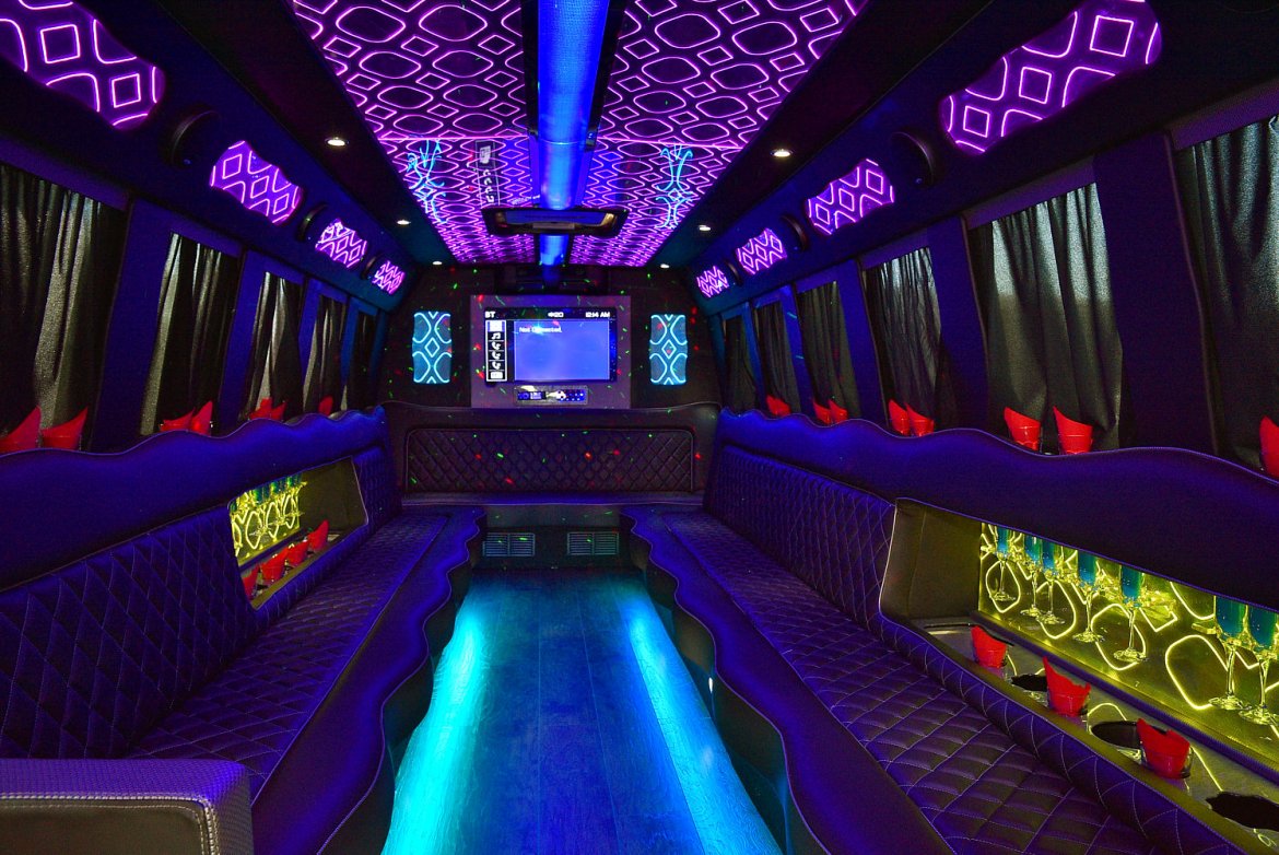 Limo Bus for Sale in Fontana, CA - Photo 14