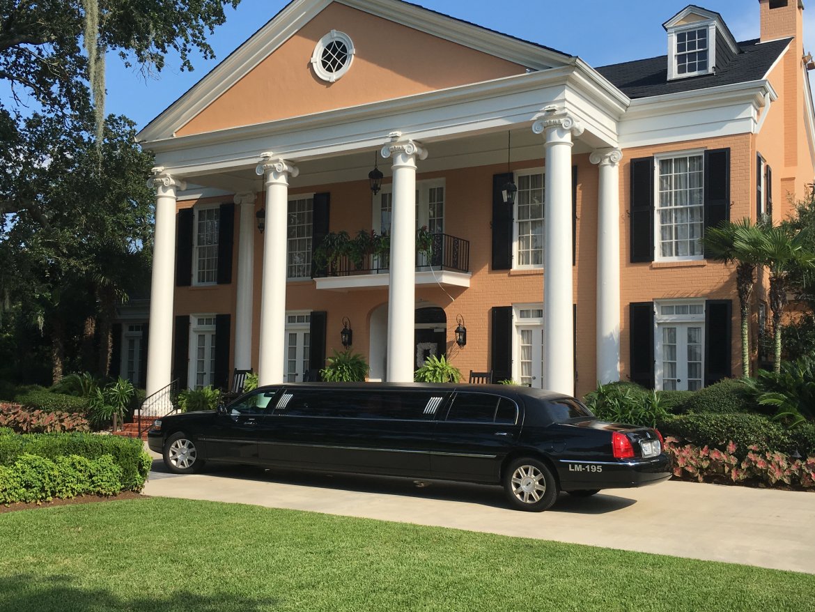 Limousine for Sale in Kenner, LA - Main Photo