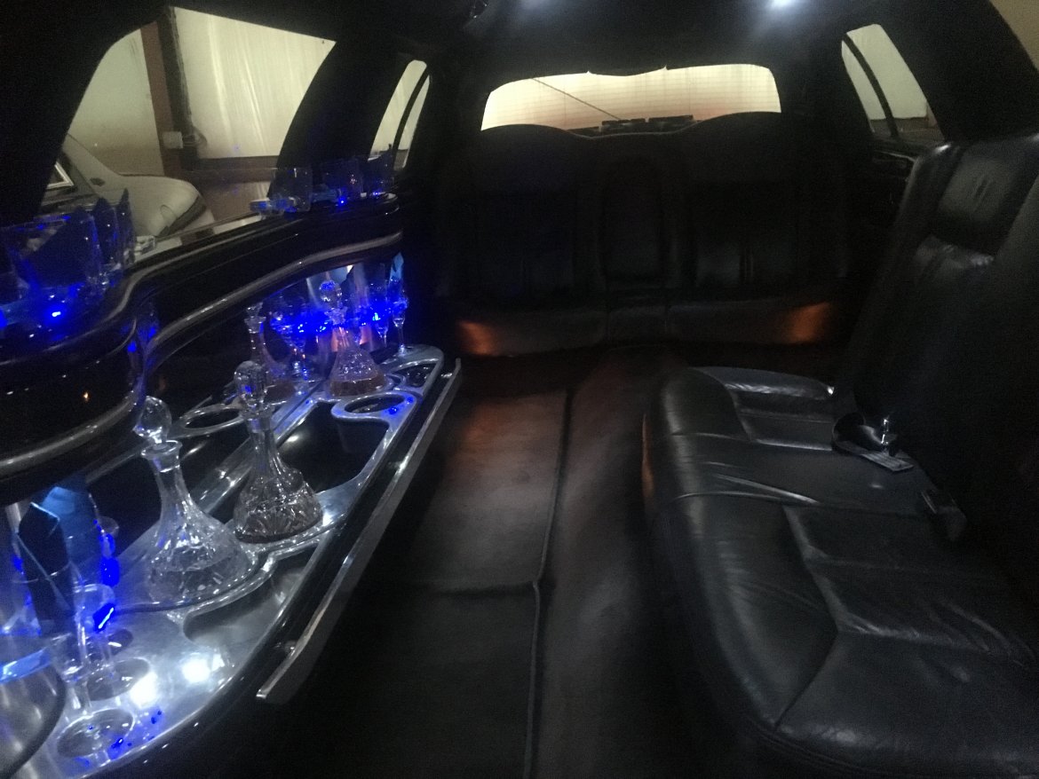 Limousine for Sale in Kenner, LA - Photo 7