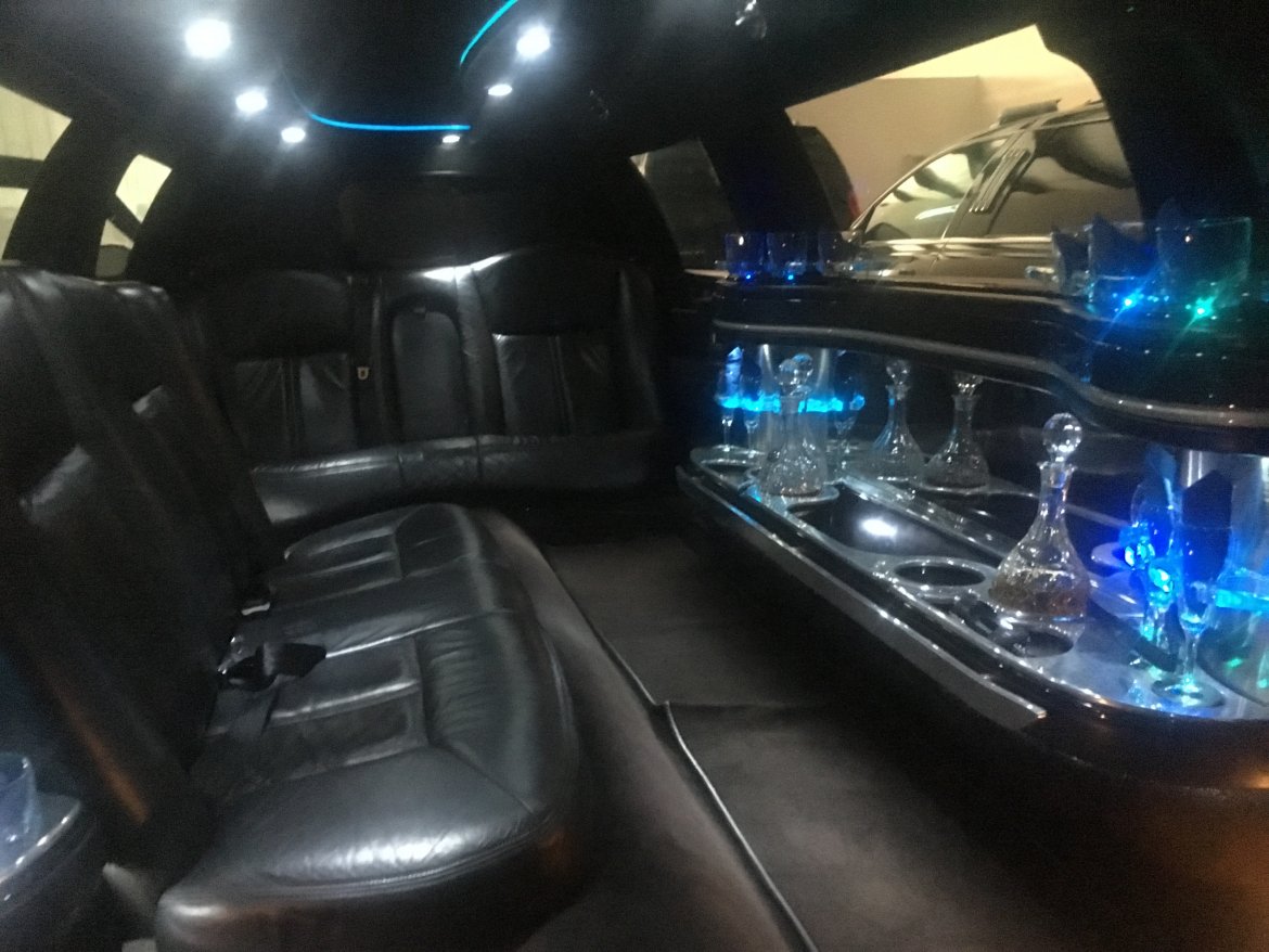 Limousine for Sale in Kenner, LA - Photo 8