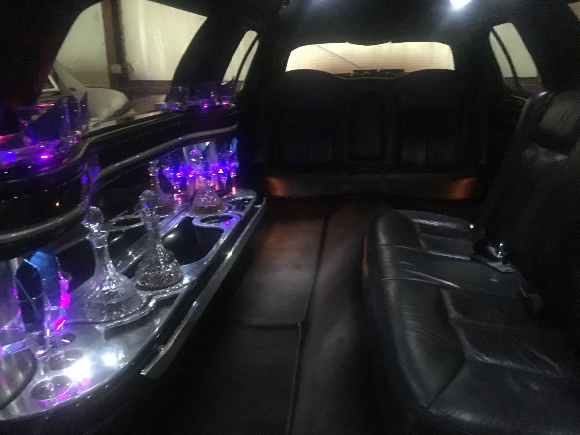 Limousine for Sale in Kenner, LA - Photo 6
