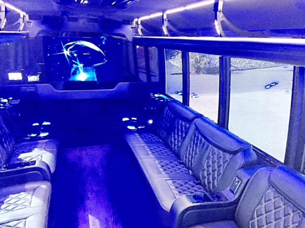 Limo Bus for Sale in Oaklyn, NJ - Photo 17
