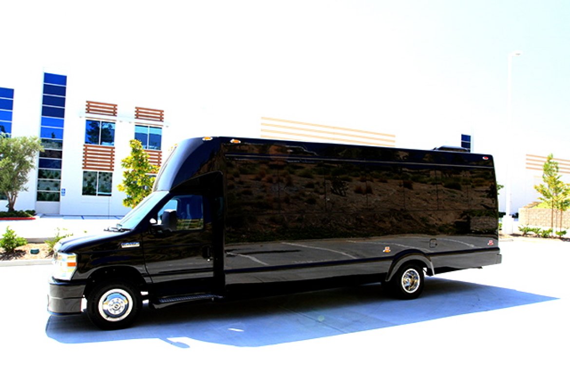 Limo Bus for Sale in Oaklyn, NJ - Photo 2