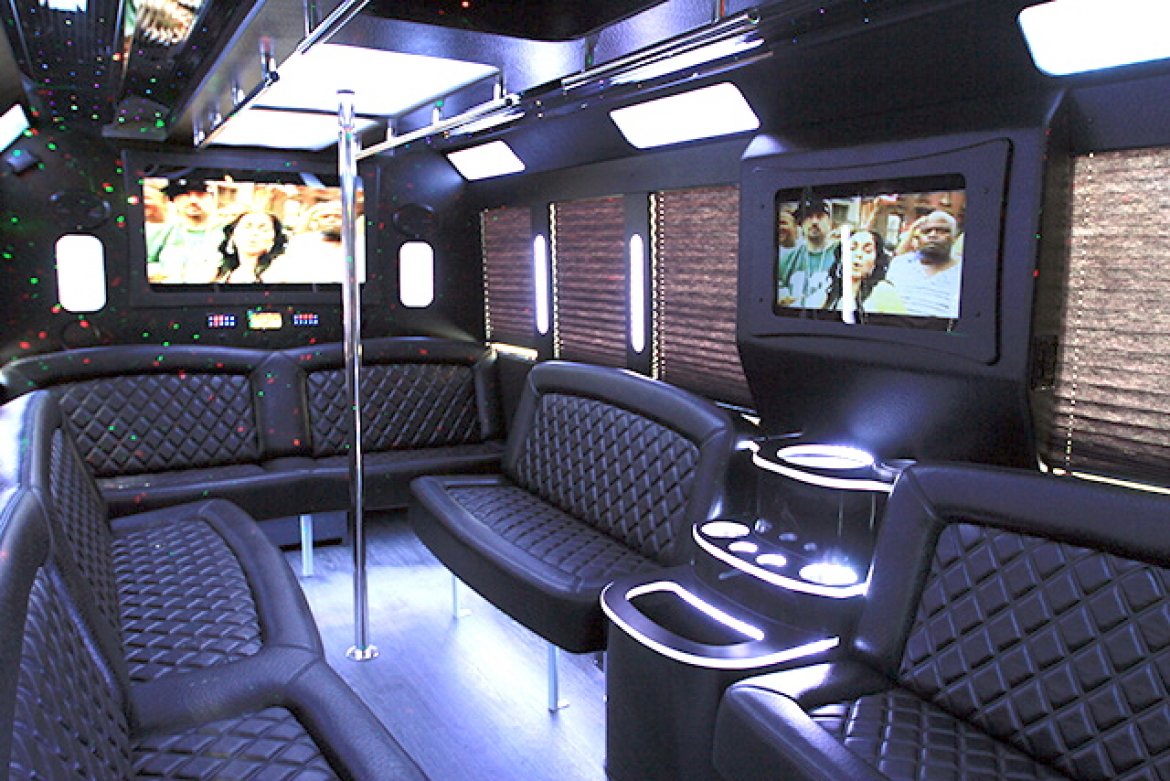 Limo Bus for Sale in Oaklyn, NJ - Photo 4