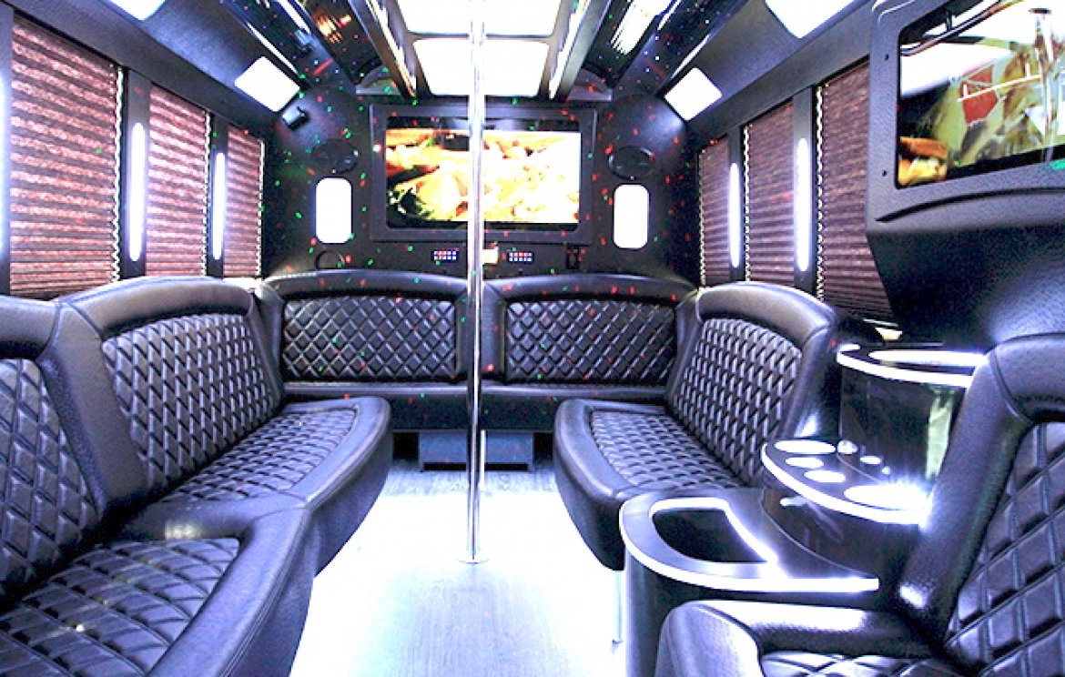 Limo Bus for Sale in Oaklyn, NJ - Photo 5