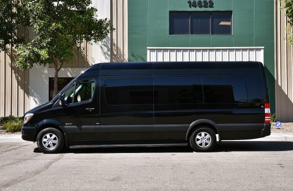 2014 Mercedes-Benz 2500 Sprinter for Sale in Fontana, CA - Photo 3