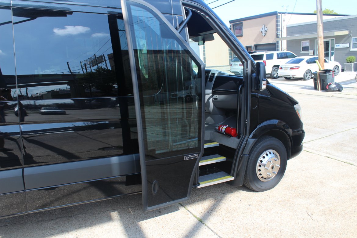 Sprinter for Sale in New Orleans, LA - Photo 10