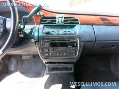 2004 Federal Coach Cadillac Deville 6-Door Limousine - Limousine for Sale in CARSON, CA - Photo 17