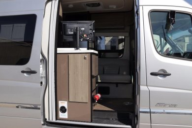 2018 Winnebago ERA 70A 4X4 Sprinter - Sprinter for Sale in St. George, UT - Photo 9