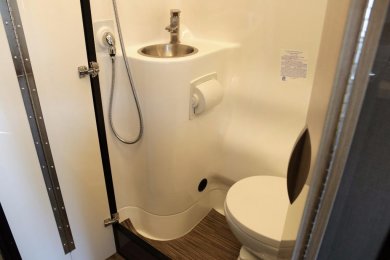 2018 Winnebago ERA 70A 4X4 Sprinter - Sprinter for Sale in St. George, UT - Photo 22