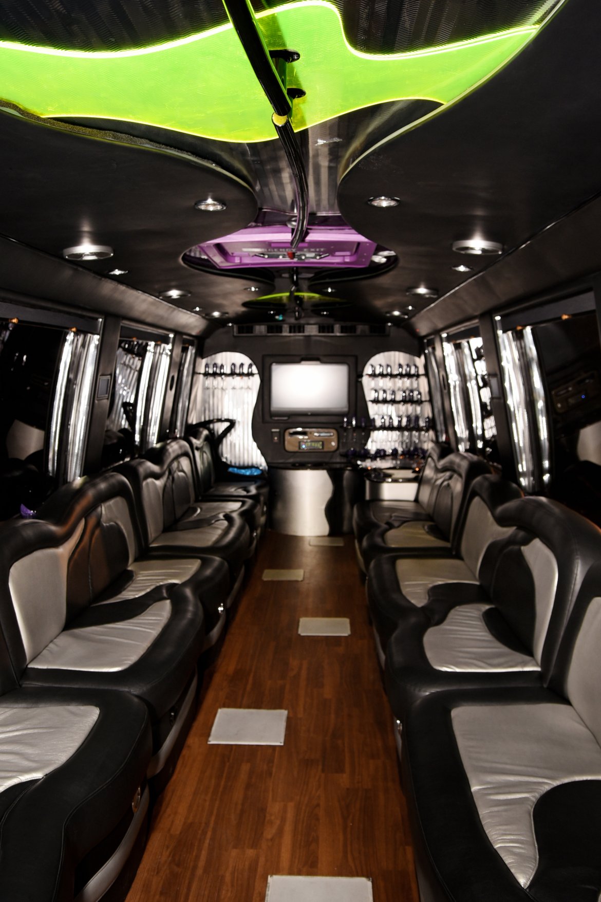 Limo Bus for Sale in Harrisburg, PA - Photo 5